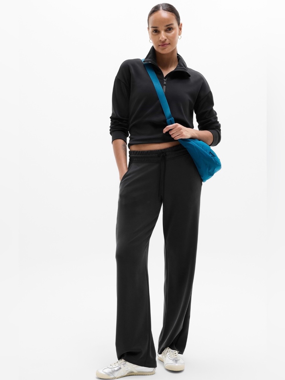 NWT-Athleta Black Seasoft Quarter Zip Sweatshirt, Medium